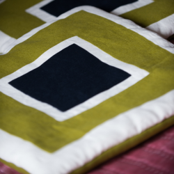  Linen pillow in squares